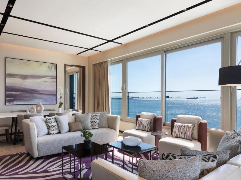 Jw Marriott Hotel Istanbul Marmara Sea image