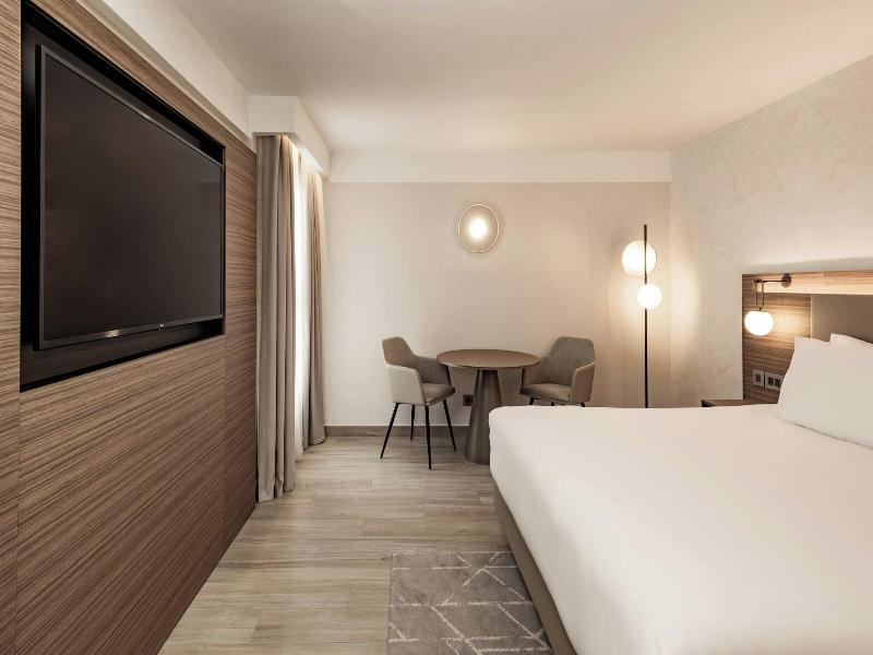Ac Hotel By Marriott St Julian S image