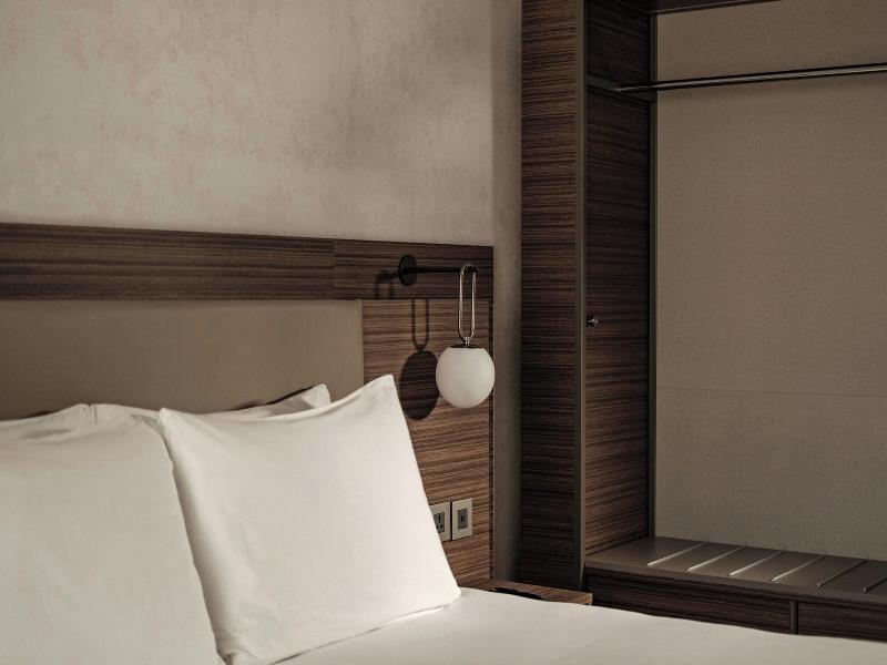 Ac Hotel By Marriott St Julian S image