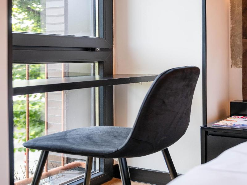 Hotel Am Beatles Platz image