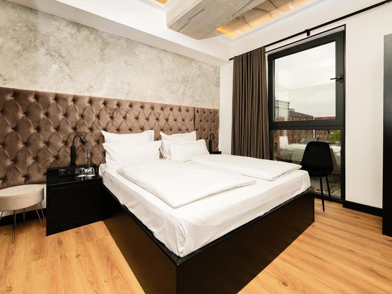 Hotel Am Beatles Platz image