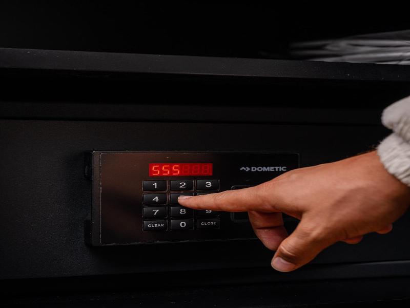 Hotel Am Beatles Platz image
