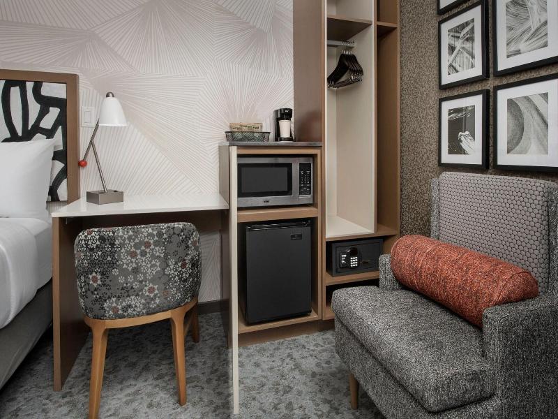 Springhill Suites New York Queens image
