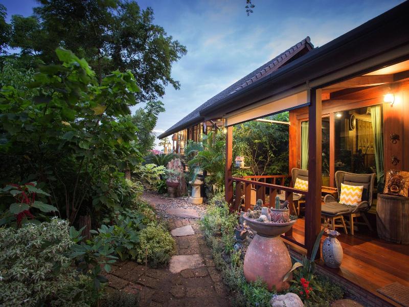 Cattani S Riverside Home image