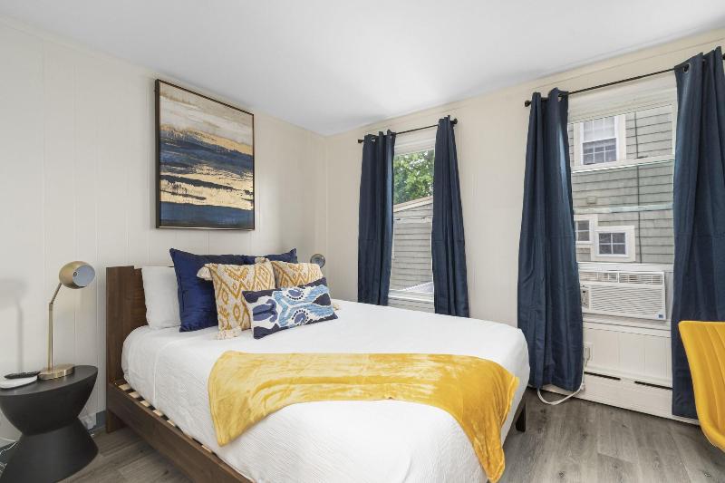 The Beverly Hotel image