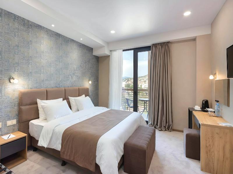 Brooch Boutique Hotel image