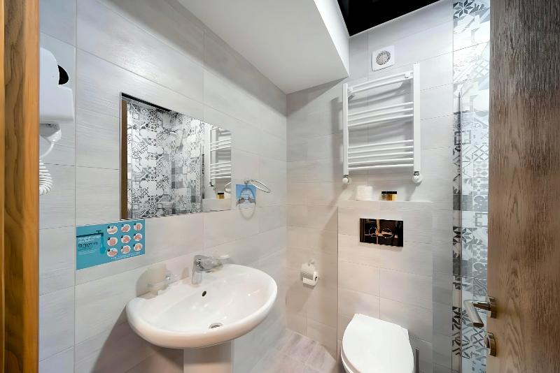 Brooch Boutique Hotel image