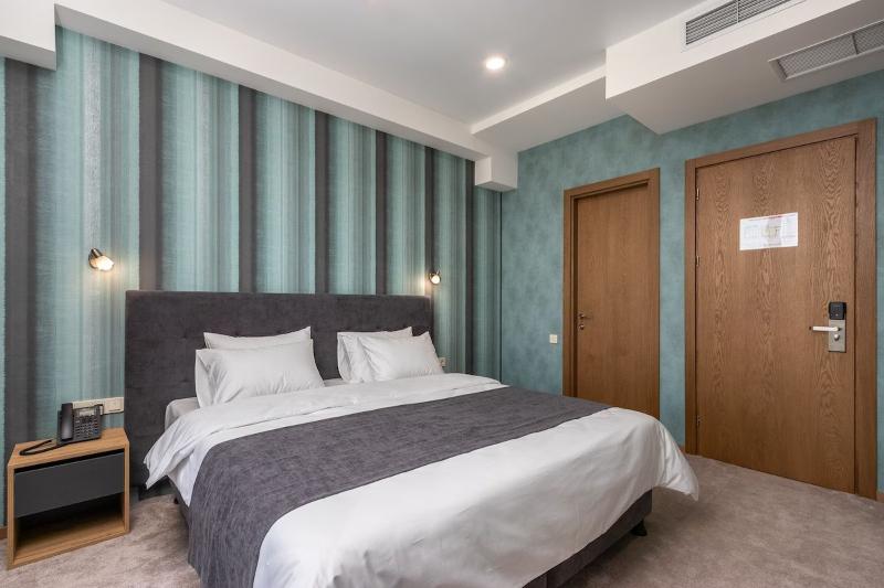 Brooch Boutique Hotel image