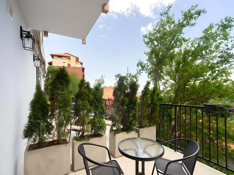 Brooch Boutique Hotel image