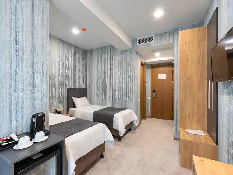 Brooch Boutique Hotel image