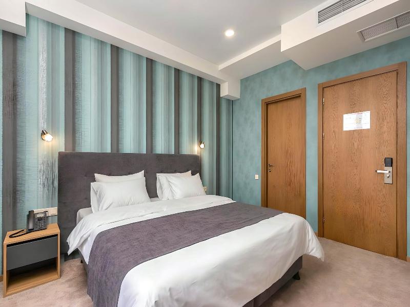 Brooch Boutique Hotel image