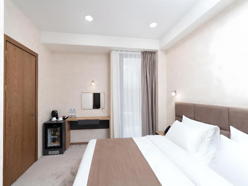Brooch Boutique Hotel image