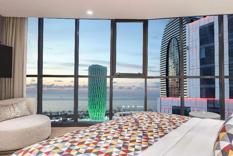 Ramada Plaza By Wyndham Batumi image