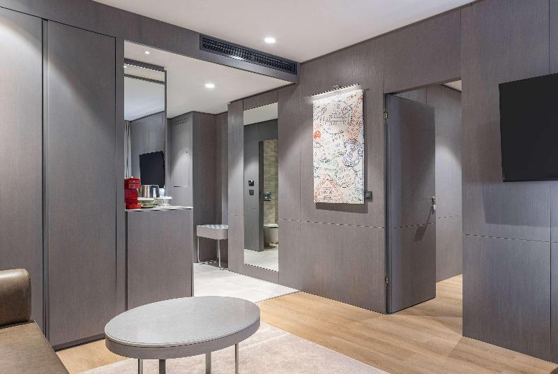 Ramada Plaza By Wyndham Batumi image