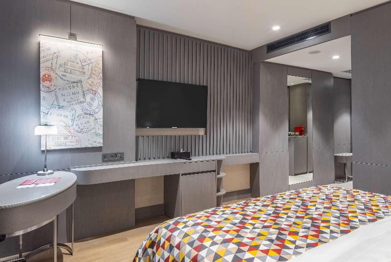 Ramada Plaza By Wyndham Batumi image