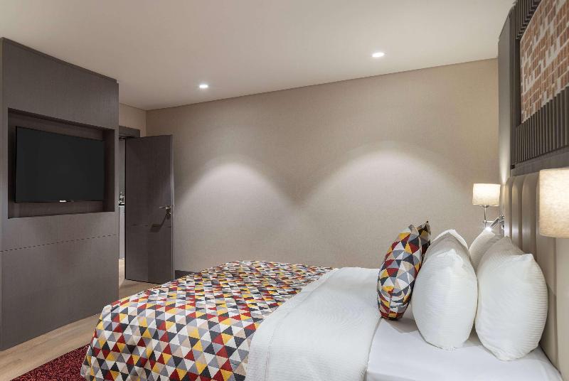 Ramada Plaza By Wyndham Batumi image
