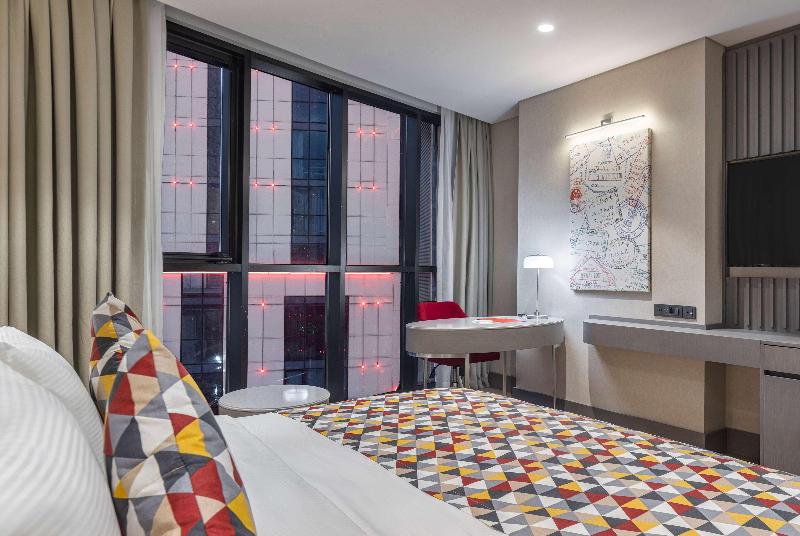 Ramada Plaza By Wyndham Batumi image