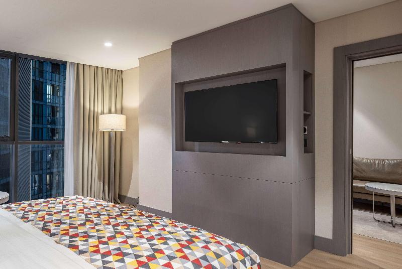 Ramada Plaza By Wyndham Batumi image