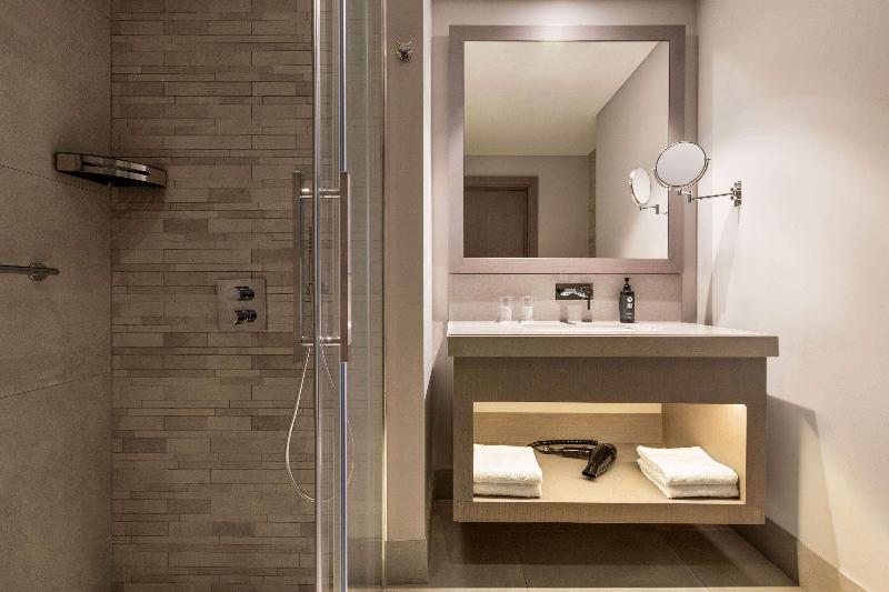 Ramada Plaza By Wyndham Batumi image