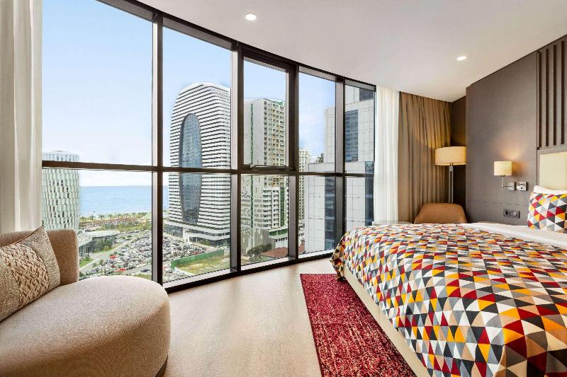Ramada Plaza By Wyndham Batumi image