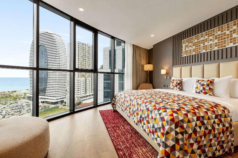 Ramada Plaza By Wyndham Batumi image