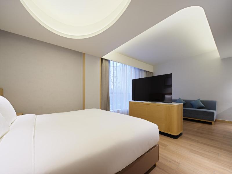 Madison Hotel Xianyang Zhuquan Road Wanda Plaza image