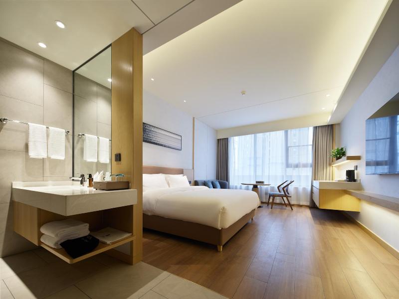 Madison Hotel Xianyang Zhuquan Road Wanda Plaza image