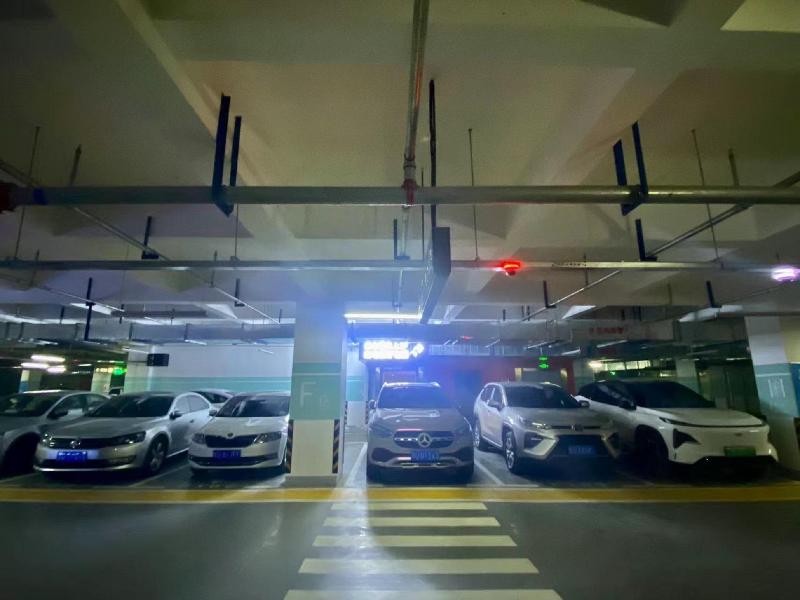 Madison Hotel Xianyang Zhuquan Road Wanda Plaza image