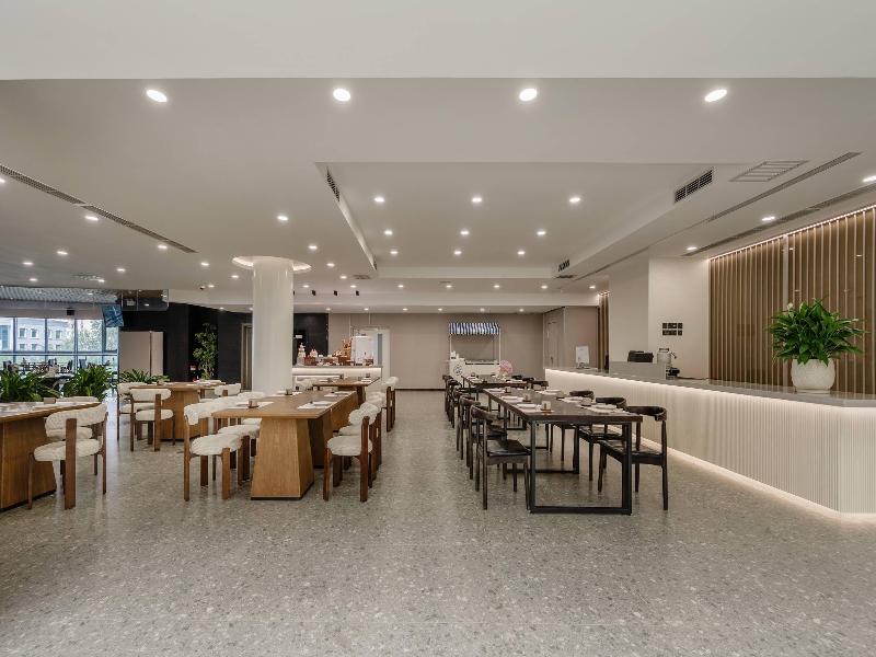 Comfort Suites Olympic Park Beijing image