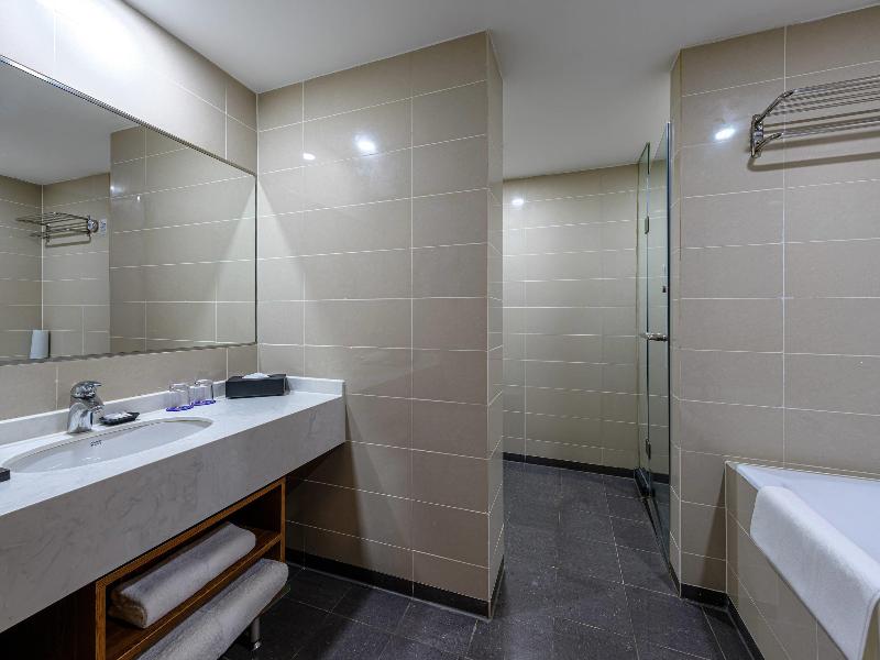 Comfort Suites Olympic Park Beijing image