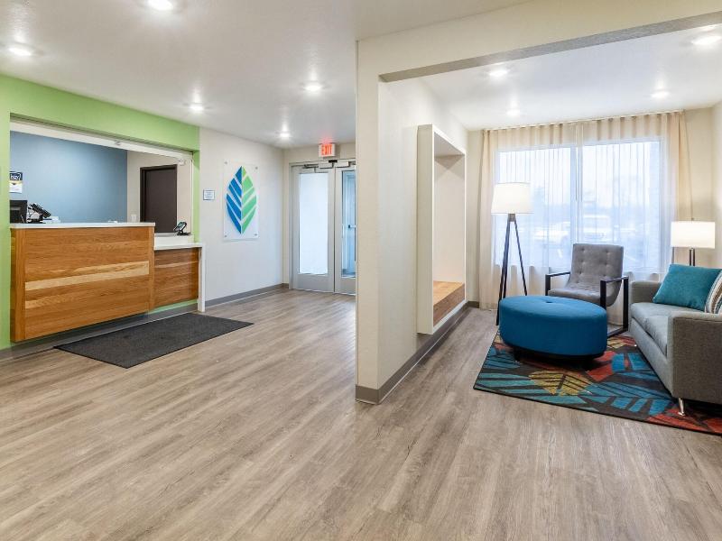 Woodspring Suites Colton image