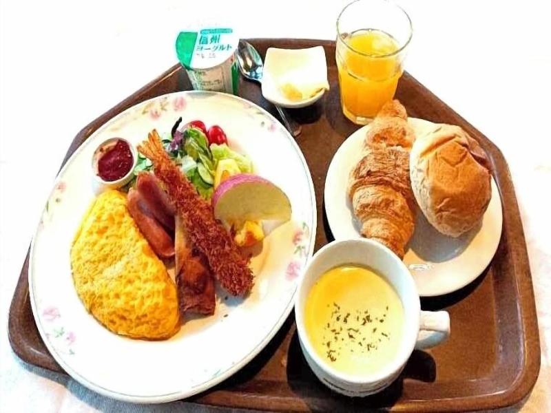 Hotel Shirakabako Sakaeen image