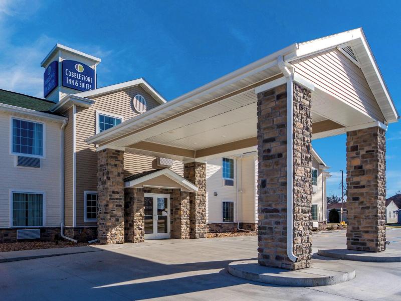 Cobblestone Inn & Suites - Holdrege