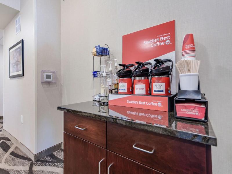 Cobblestone Inn & Suites - Holdrege