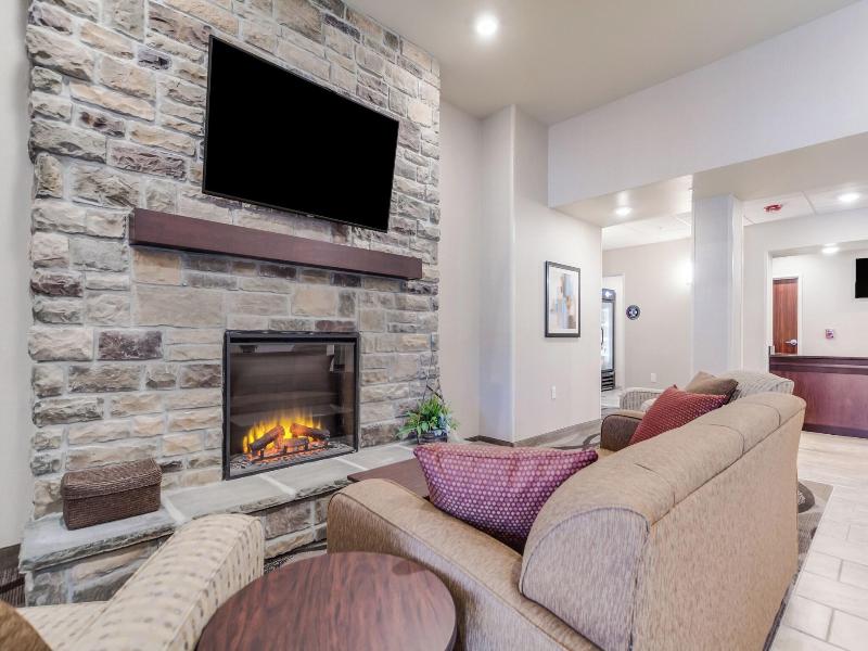 Cobblestone Inn & Suites - Holdrege