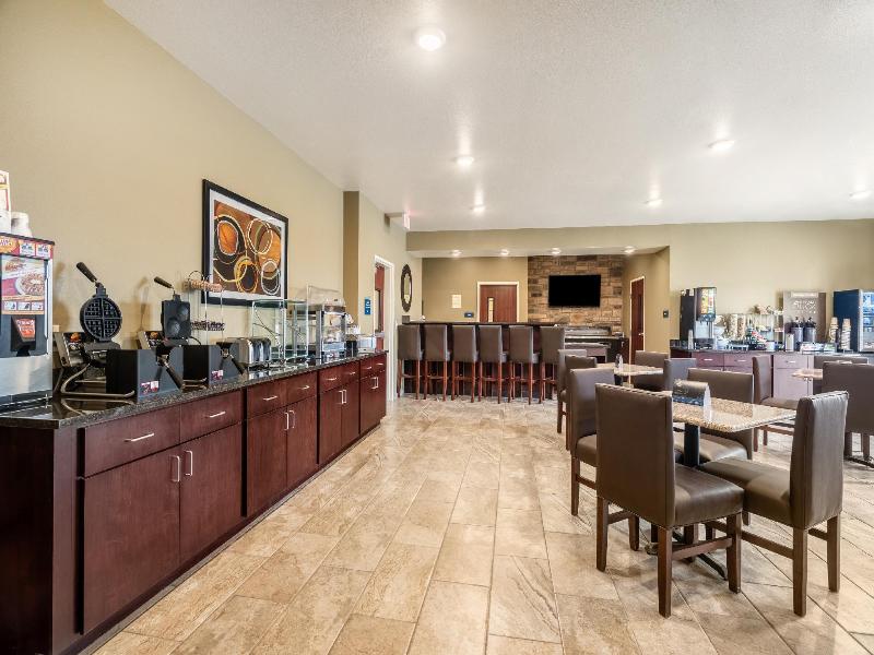 Cobblestone Inn & Suites - Holdrege image 2