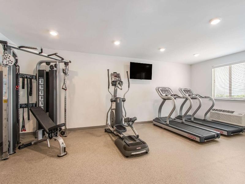 Woodspring Suites Doral Miami Airport image