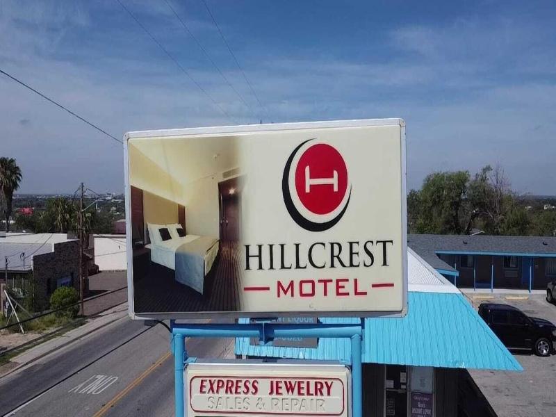 Hillcrest Motel image