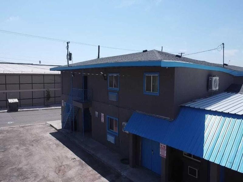 Hillcrest Motel image