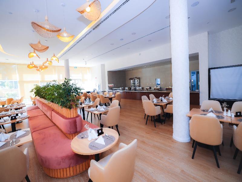 E-Stay Hotel image