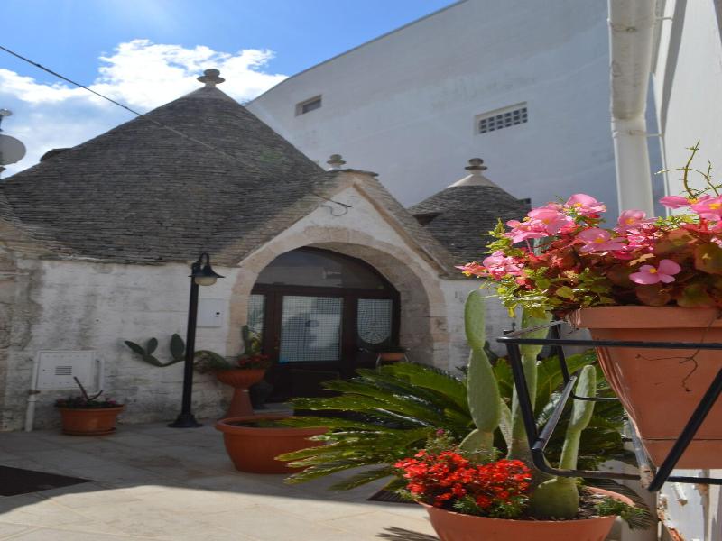 Giardino Dei Trulli image