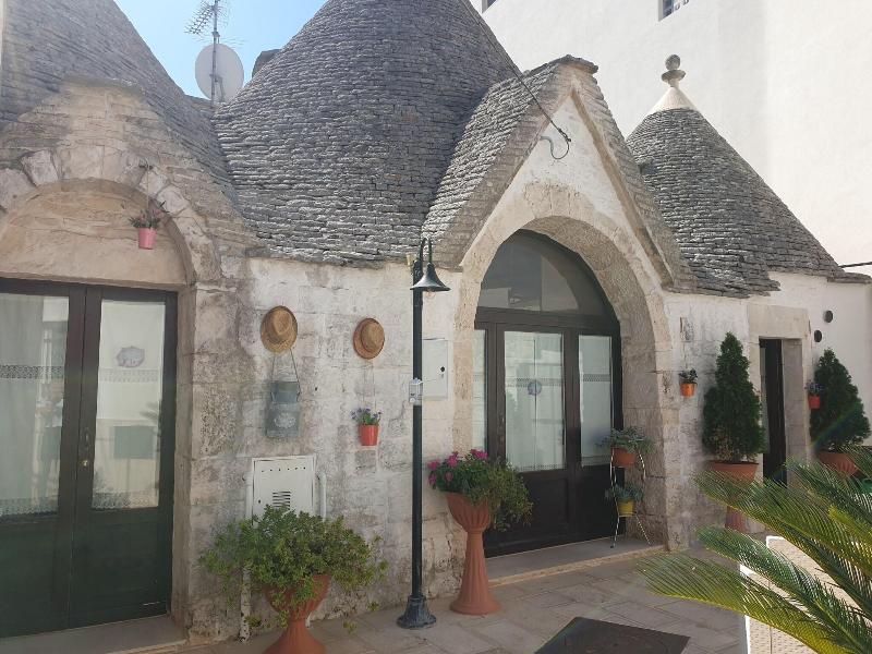Giardino Dei Trulli image