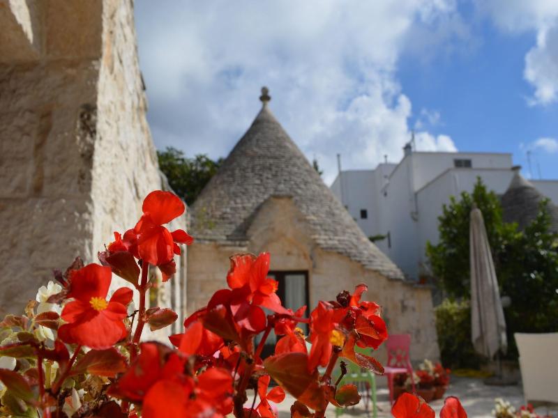 Giardino Dei Trulli image