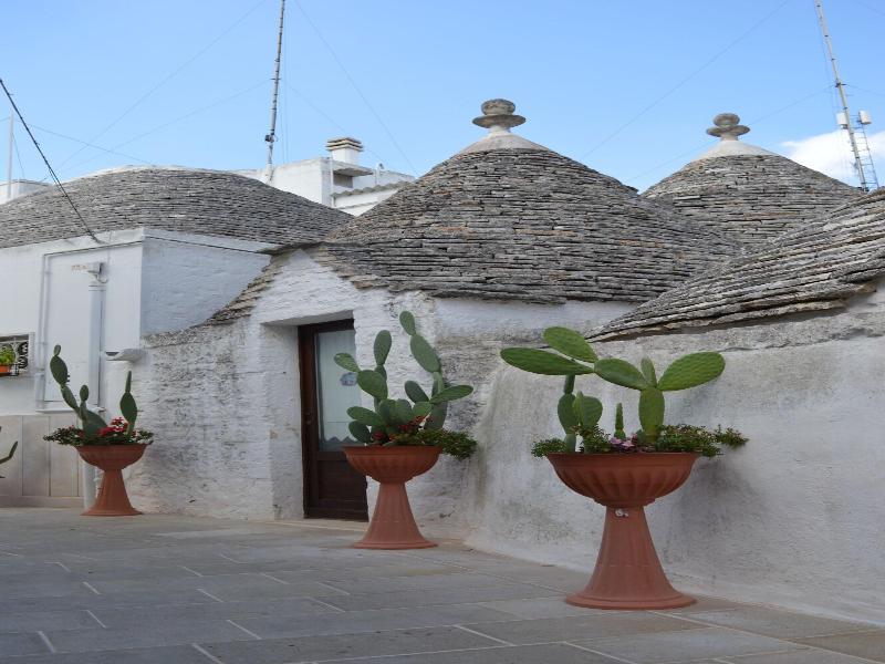 Giardino Dei Trulli image