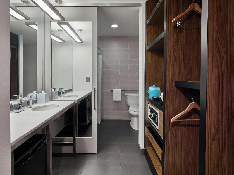 Aloft Raleigh image