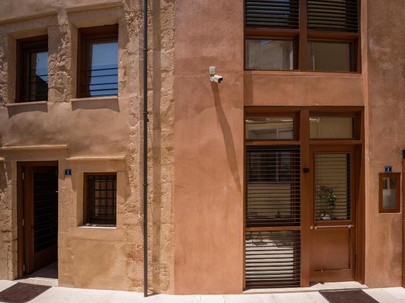 Neoria Houses image