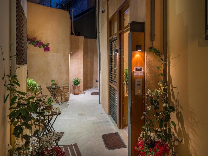 Neoria Houses image