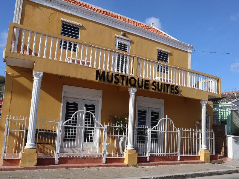 Mustique Suites Curacao image