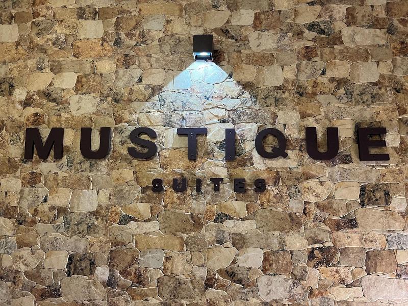 Mustique Suites Curacao image