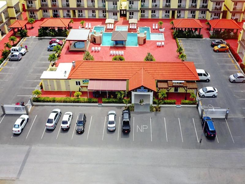 Pearl Aruba Condos image
